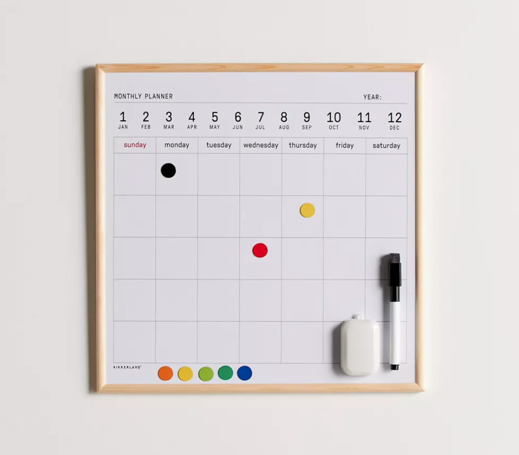 Kikkerland-Design-Calendar-Dry-Erase-Board