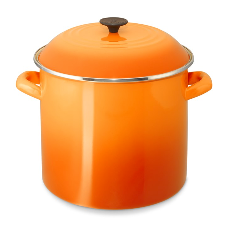 Le-Creuset-Stockpot-in-Flame