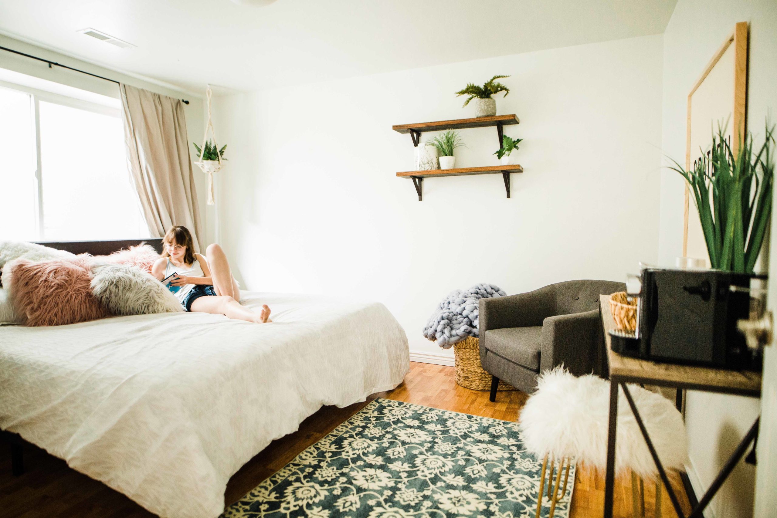 Build the Perfect Guest Bedroom Suite for Just $500