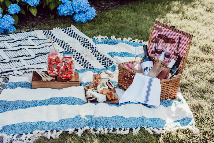 3 Steps to the Perfect Summer Picnic
