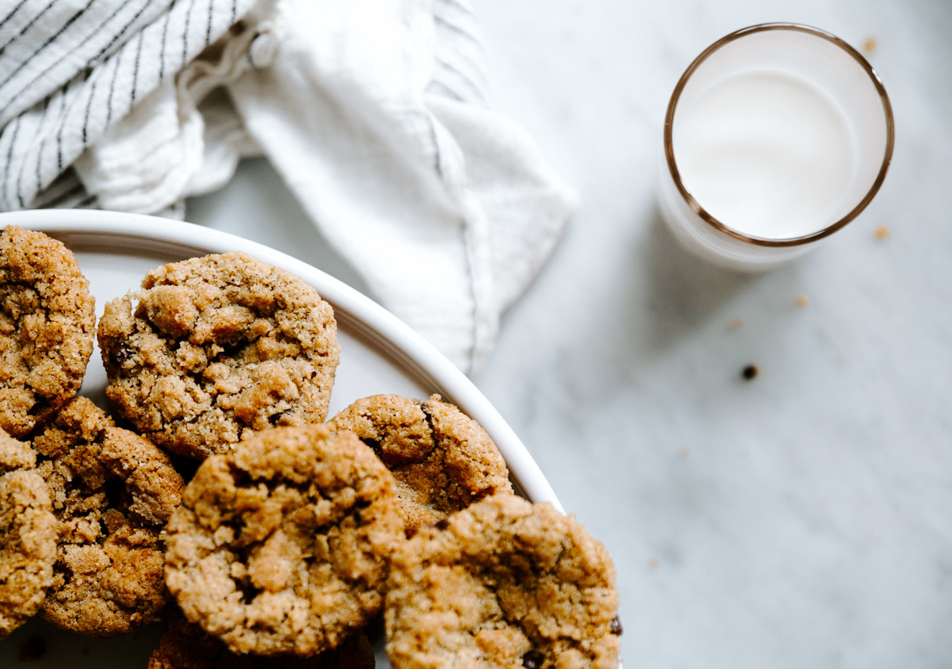 Gluten-Free Peanut Butter & Chocolate Chip Blender Muffins Are the Perfect Toddler Snack