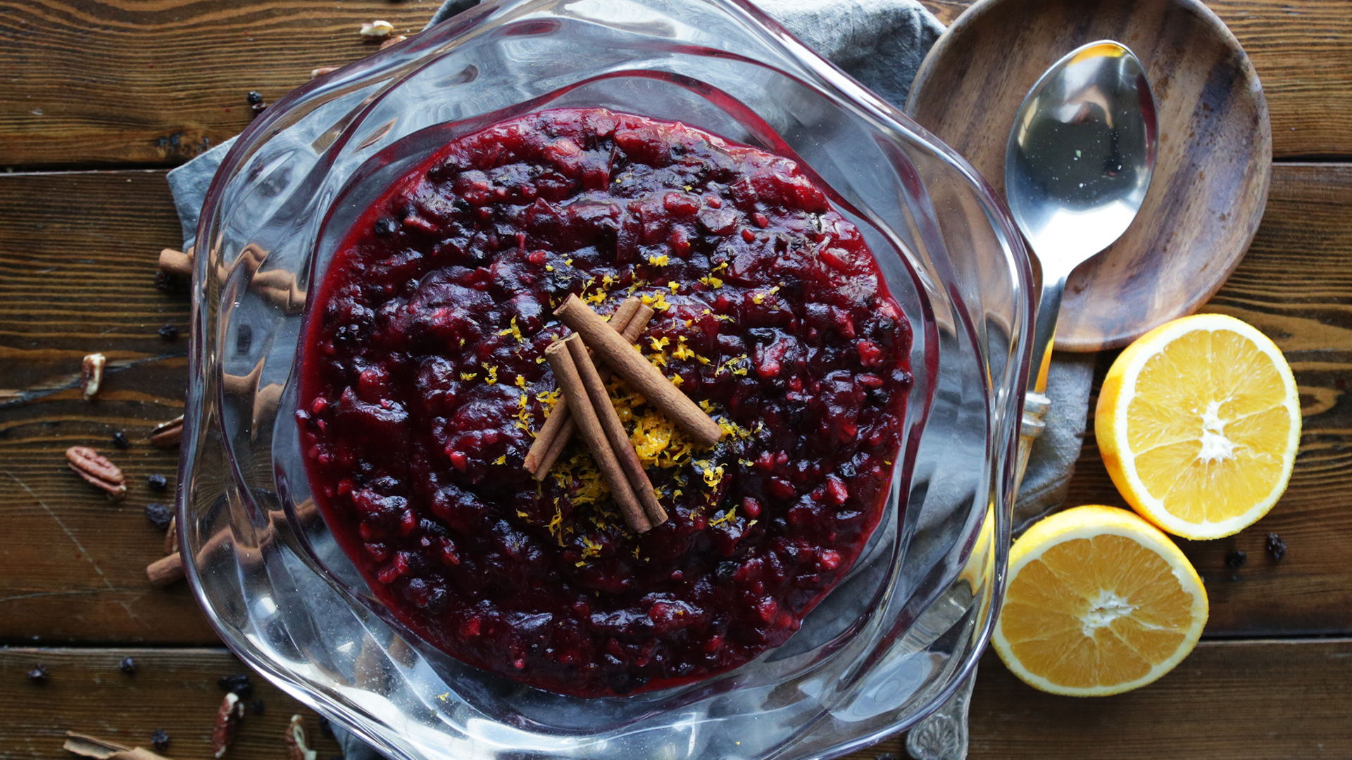 How to Make Homemade Cranberry Sauce