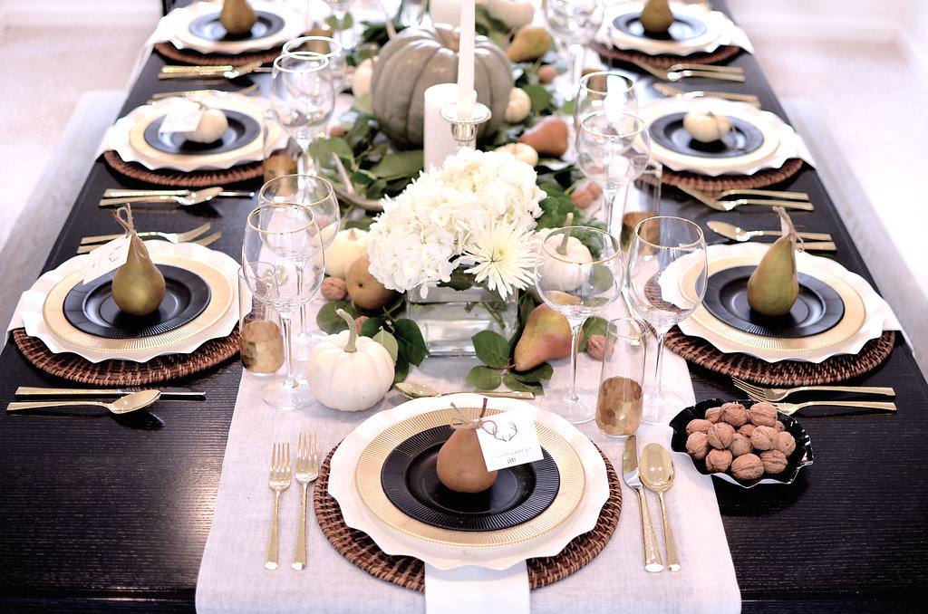 Family Heirloom Recipe Placemates: Thanksgiving Table Setting