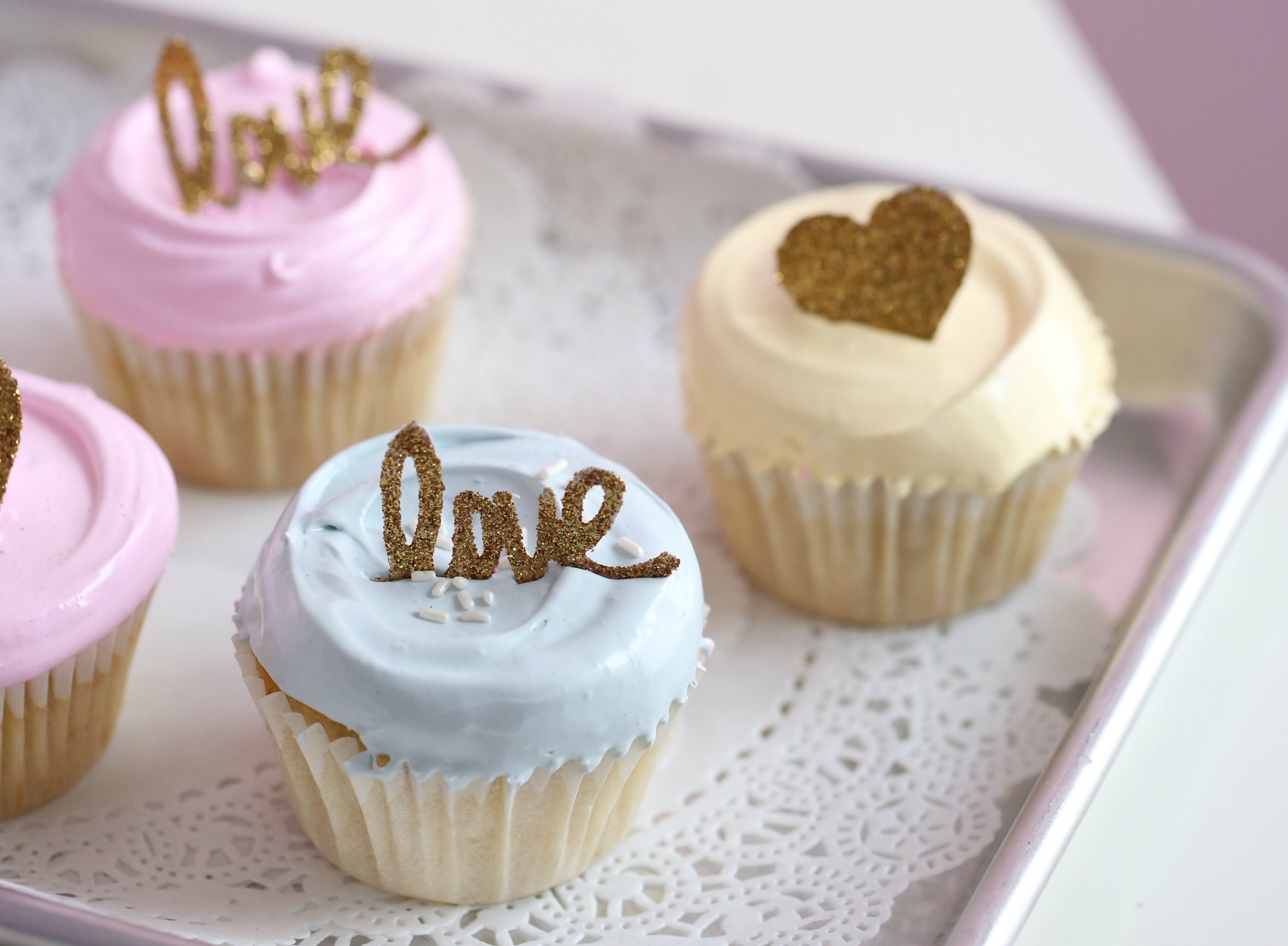 Sweet Vanilla Cupcakes with Delicious Angel Feather Icing