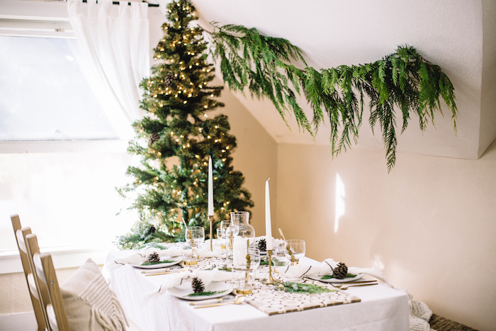 Turn Your Holiday Table Into a Winter Wonderland