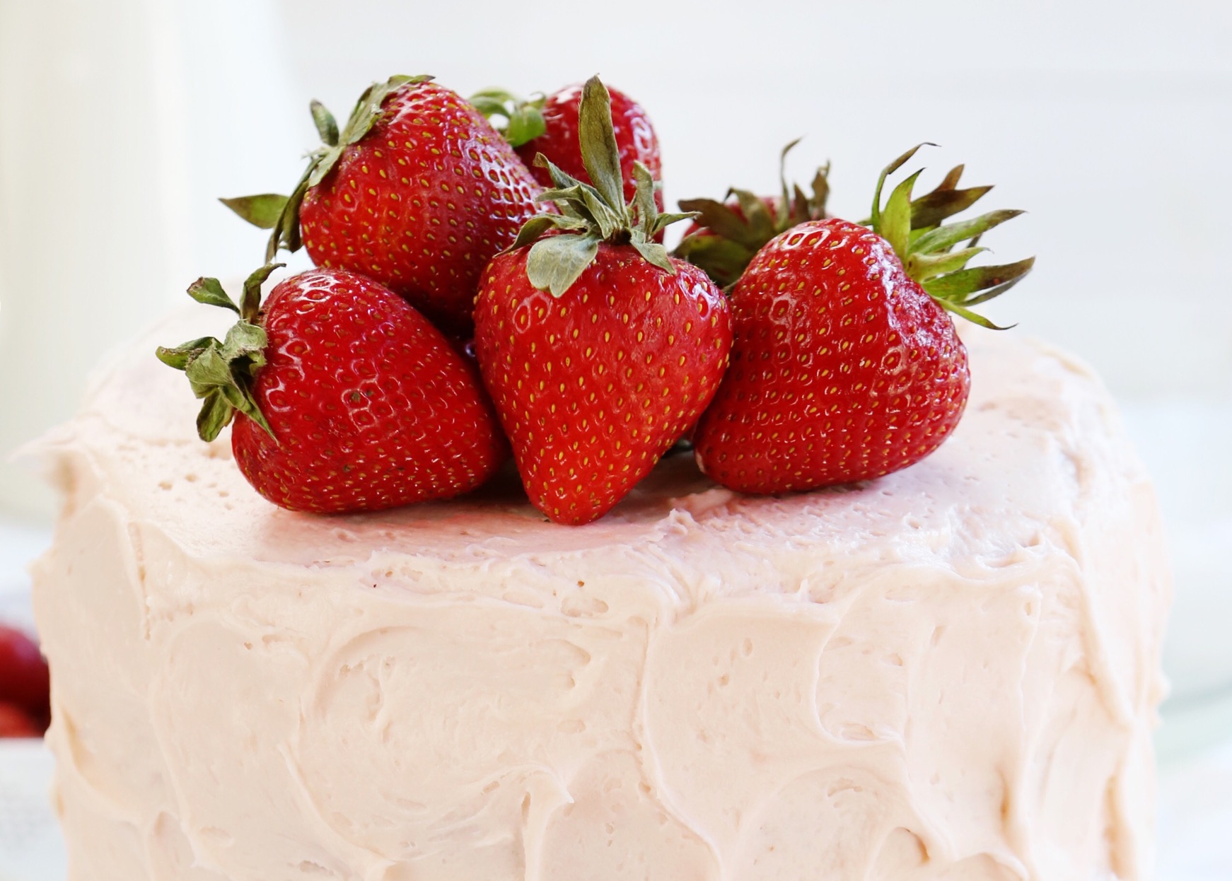 Melted Ice Cream Strawberry Cake - Plain Chicken