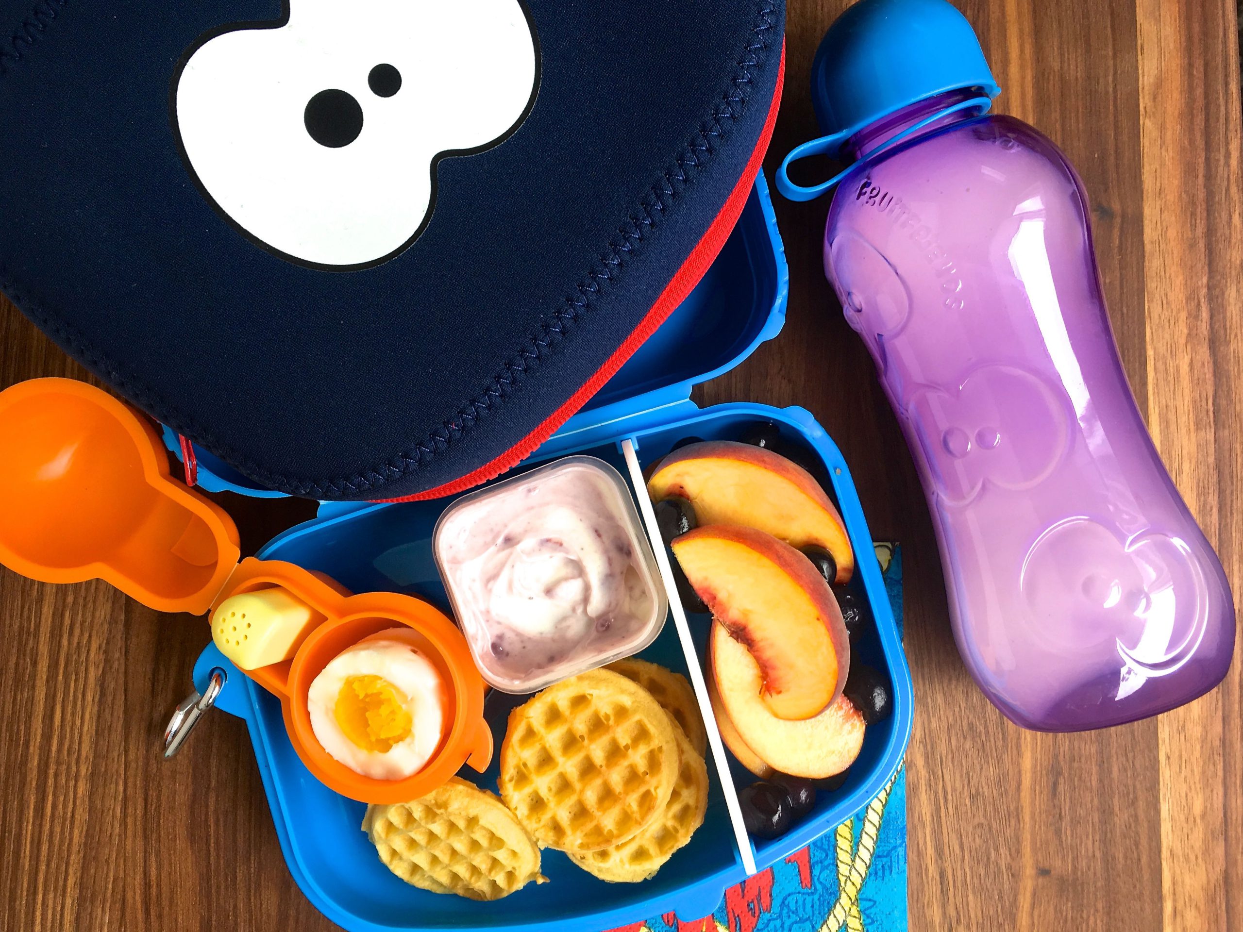 Put Your Childhood Lunch Box to Shame with This Insulated Lunch Tote