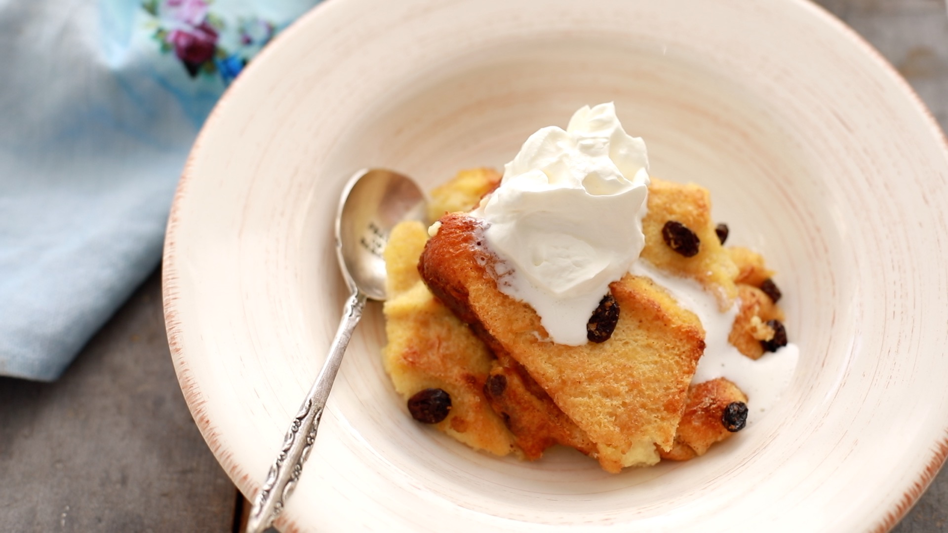 Traditional Irish Bread and Butter Pudding Recipe with Cinnamon & Custard