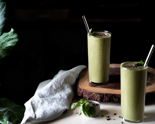 Vegan Matcha Mint Chip Smoothies