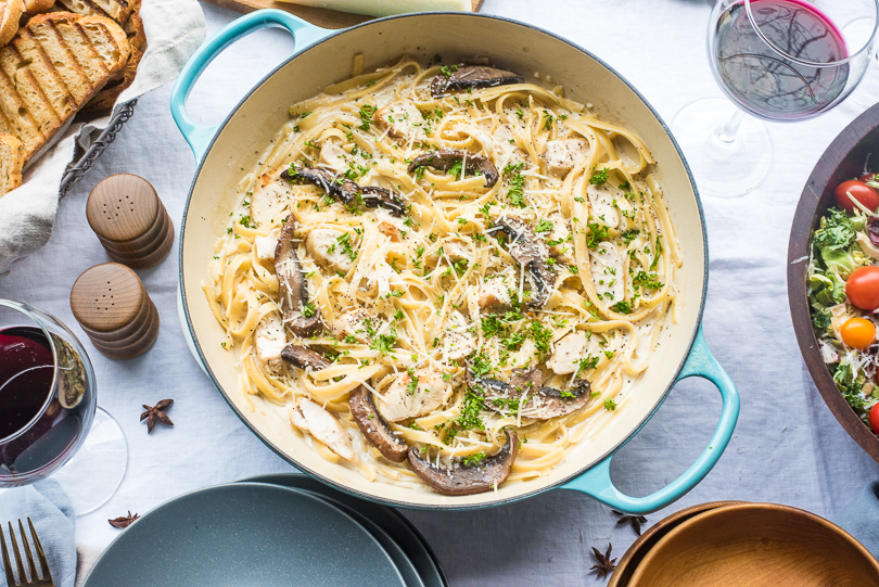 30-Minute One Pot Portobello Mushroom Chicken Alfredo Pasta