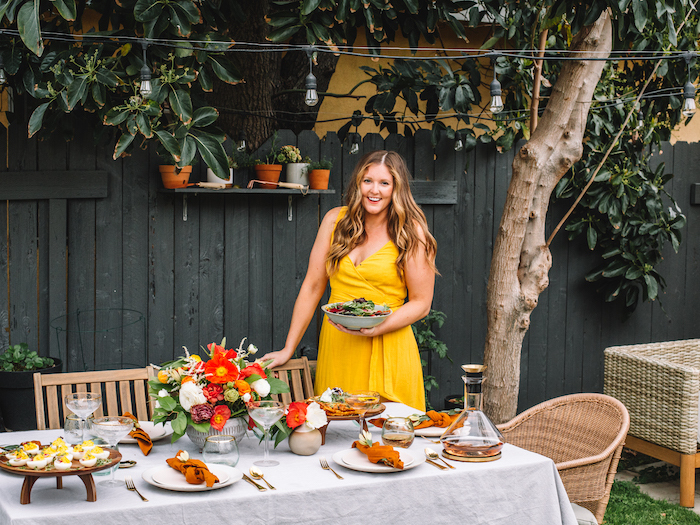 A Beautiful Spring Table That Will Make You Want to Throw a Party