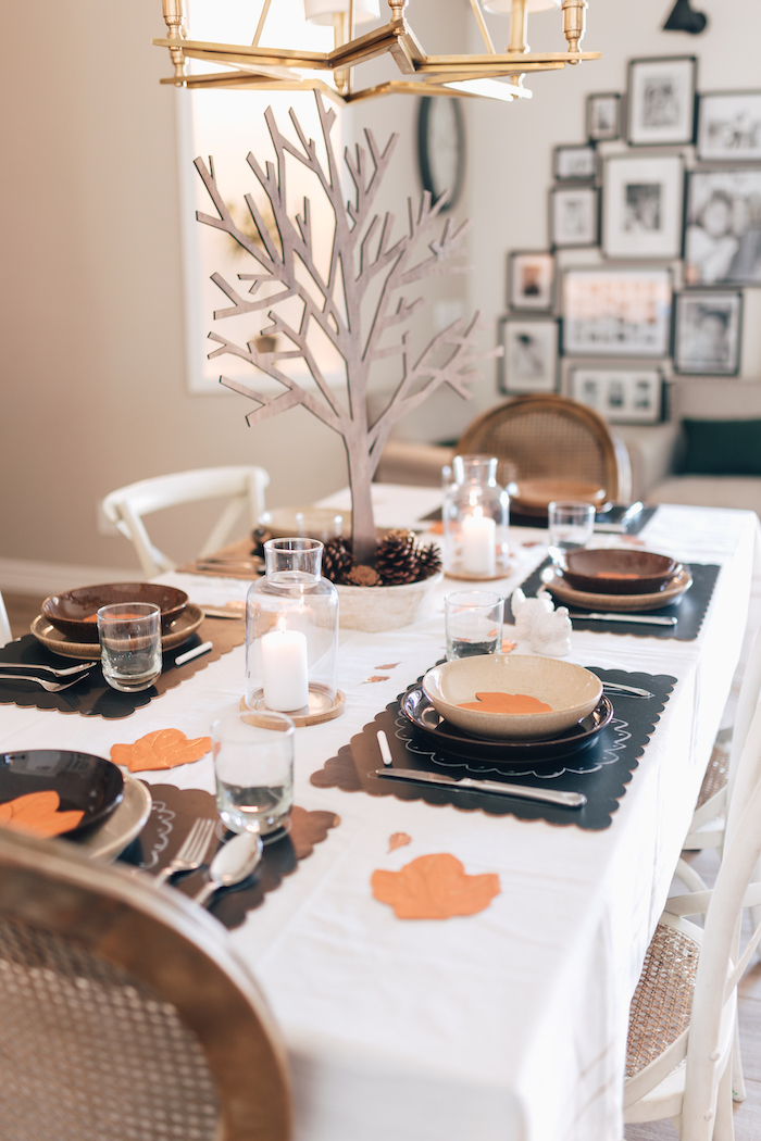 8 Table Manners for Kids Just in Time for Thanksgiving