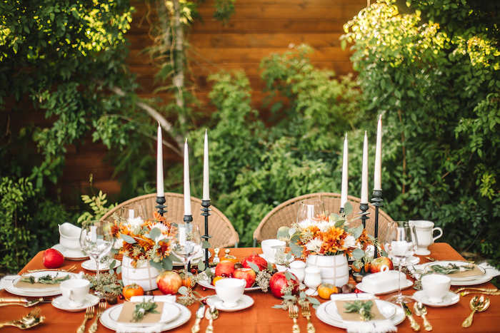 A Vintage, Yet Modern Thanksgiving Table Setting