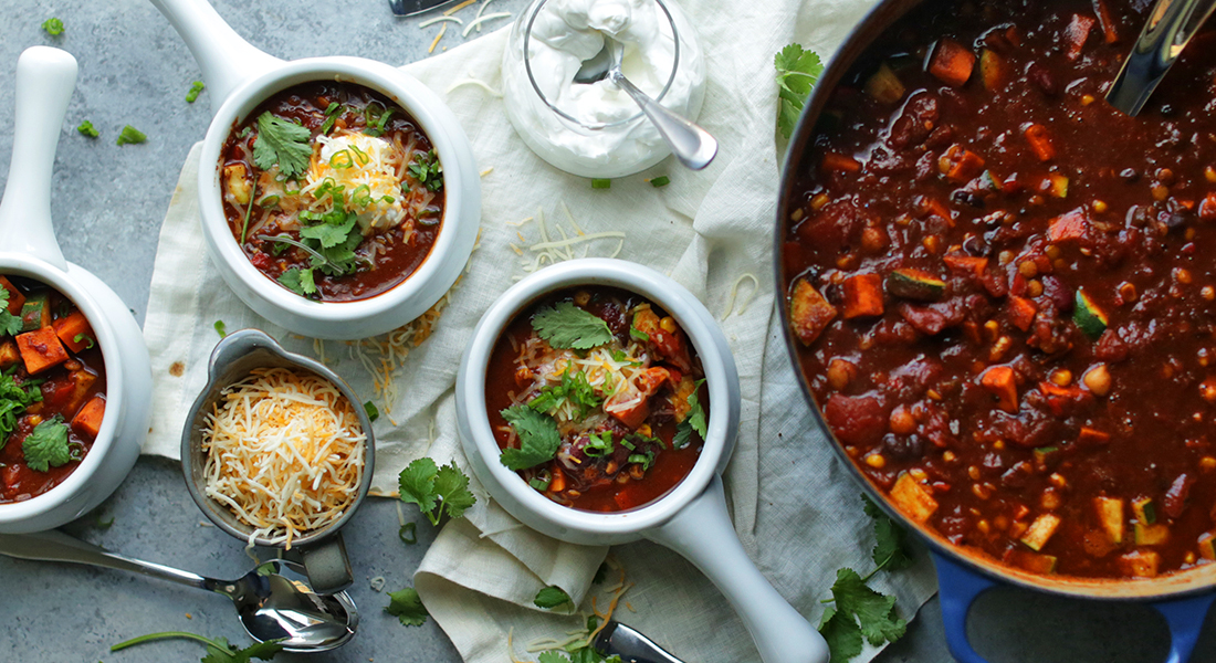 https://theinspiredhome.com/wp-content/uploads/2022/12/Veggie-Chili-banner-1.jpg