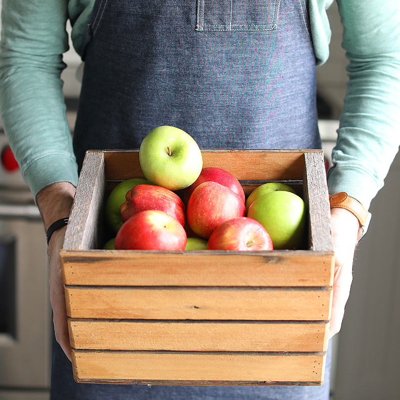 How to Make Homemade Cinnamon Applesauce