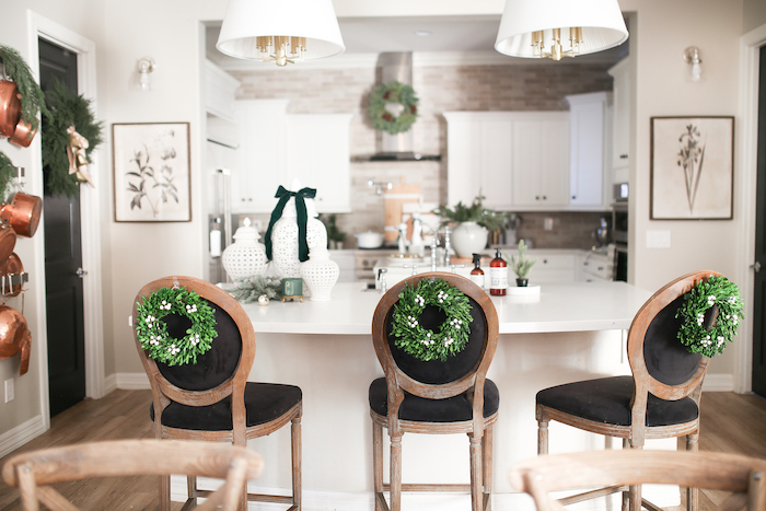 12 Christmas Kitchen Decor Ideas For 2023