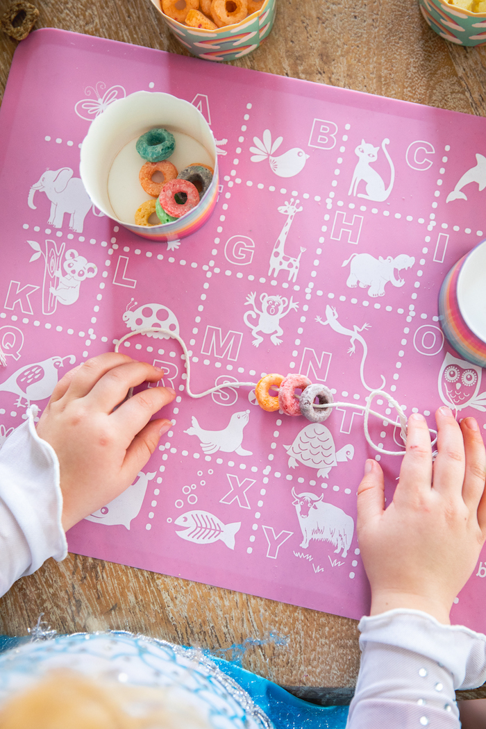 Homemade Edible Jewelry Is the Winter Kids’ Activity You Need to Try