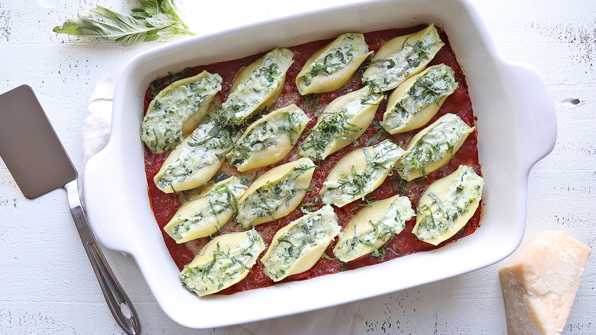 Classic Spinach & Ricotta Stuffed Shells Are the Perfect Holiday Pasta Dish