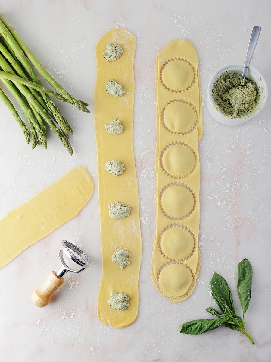 Basil Ravioli Recipe with Creamy Shallot Sauce