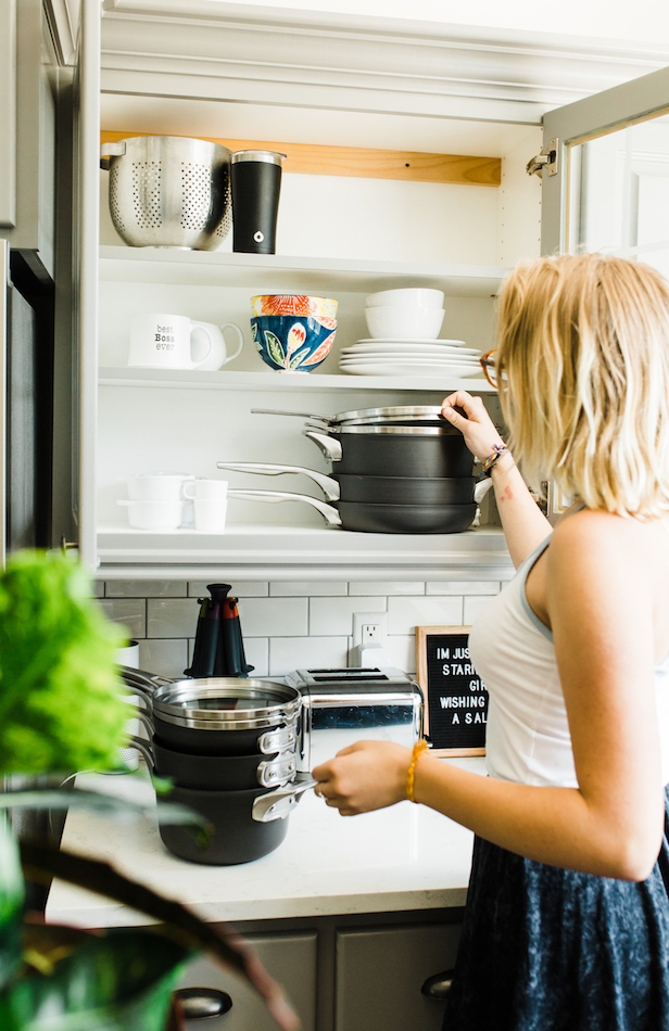 Starter kitchen essentials to make meals right in your dorm or apartment