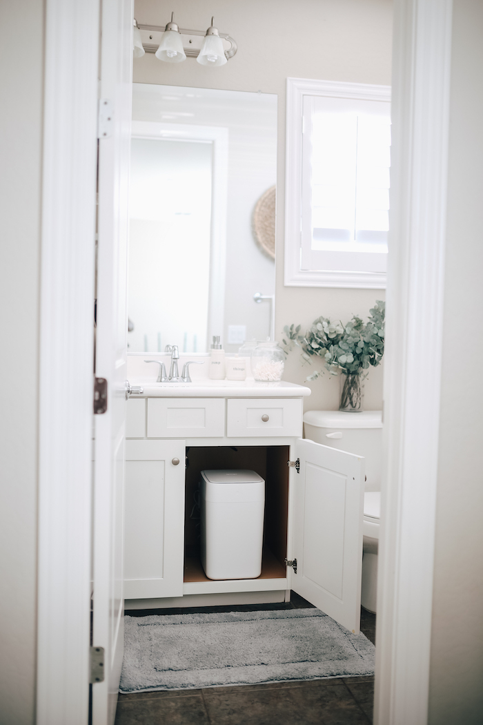 Bathroom Essentials: 8 Things Every Bathroom Needs