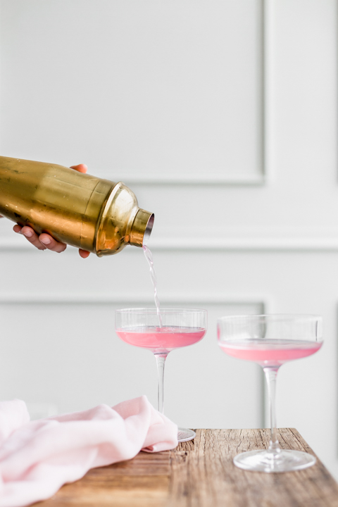 Edible Gold Cocktail Recipes. Martini, Champagne or just about