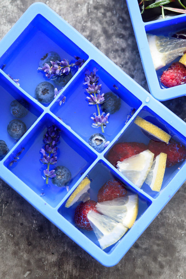 ManMade Guide: Step Up Your Summer Drinks with Grown-Up Flavored Ice Cubes  - ManMadeDIY