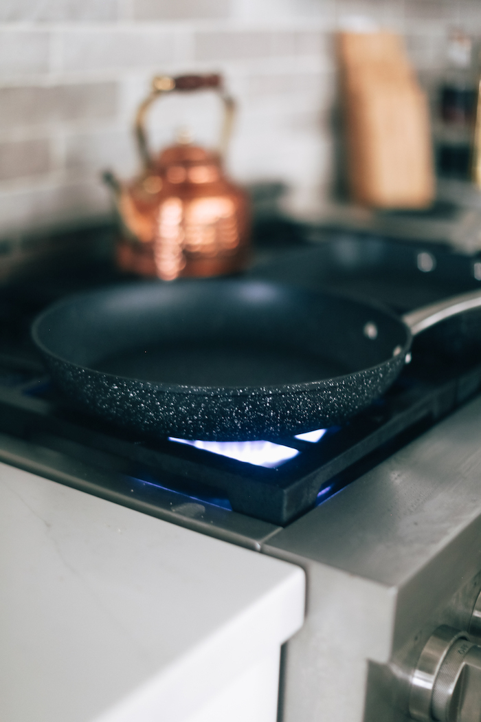 Bialetti Titan Nonstick 10-Inch Fry Pan in Black 