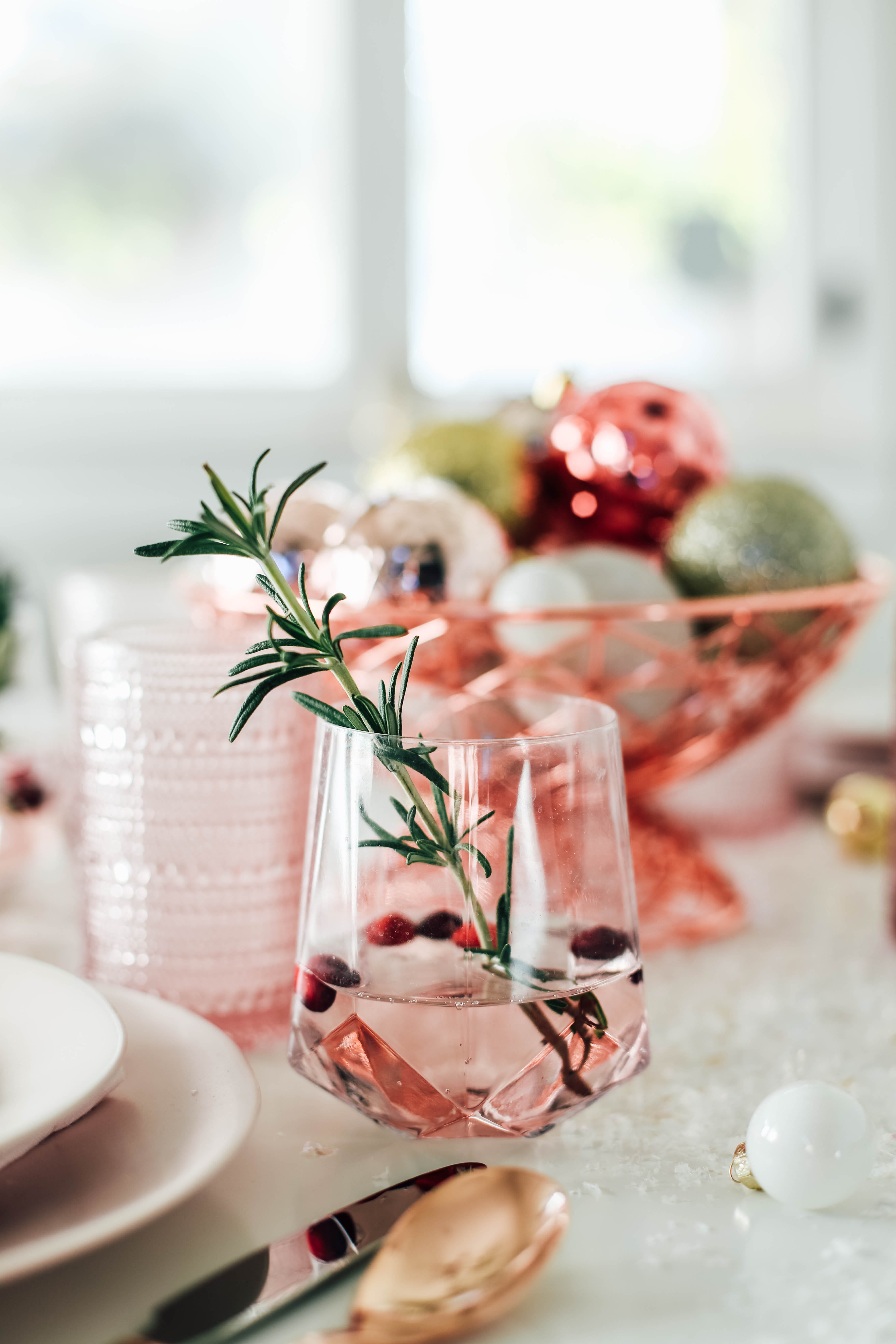 18 Glassware Sets for Unique Table Settings