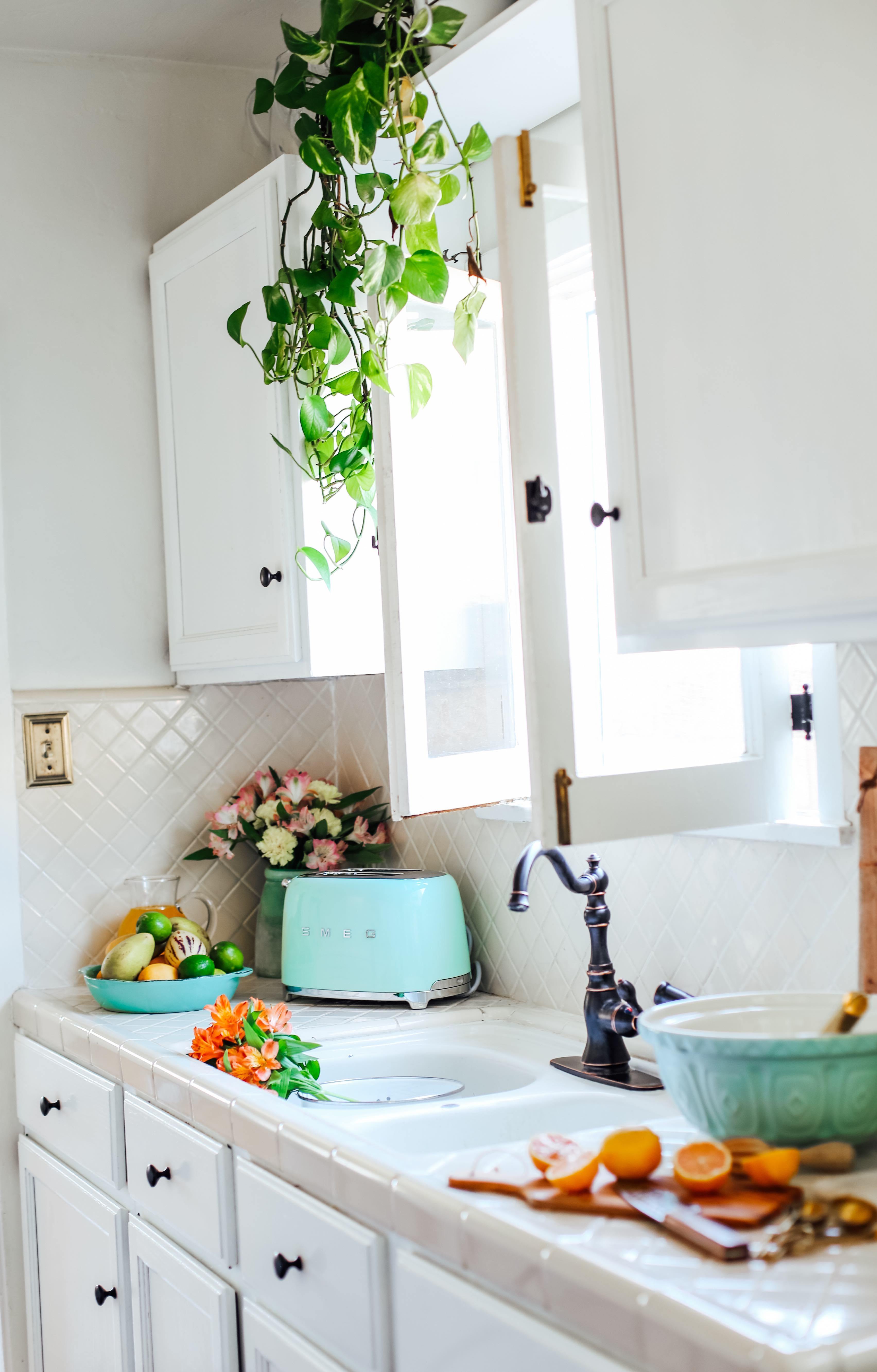 Pastel Kitchens Are The Coolest New Thing In Home Décor