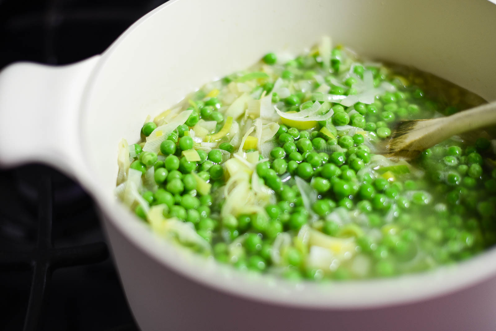 Spring Pea & Basil Soup