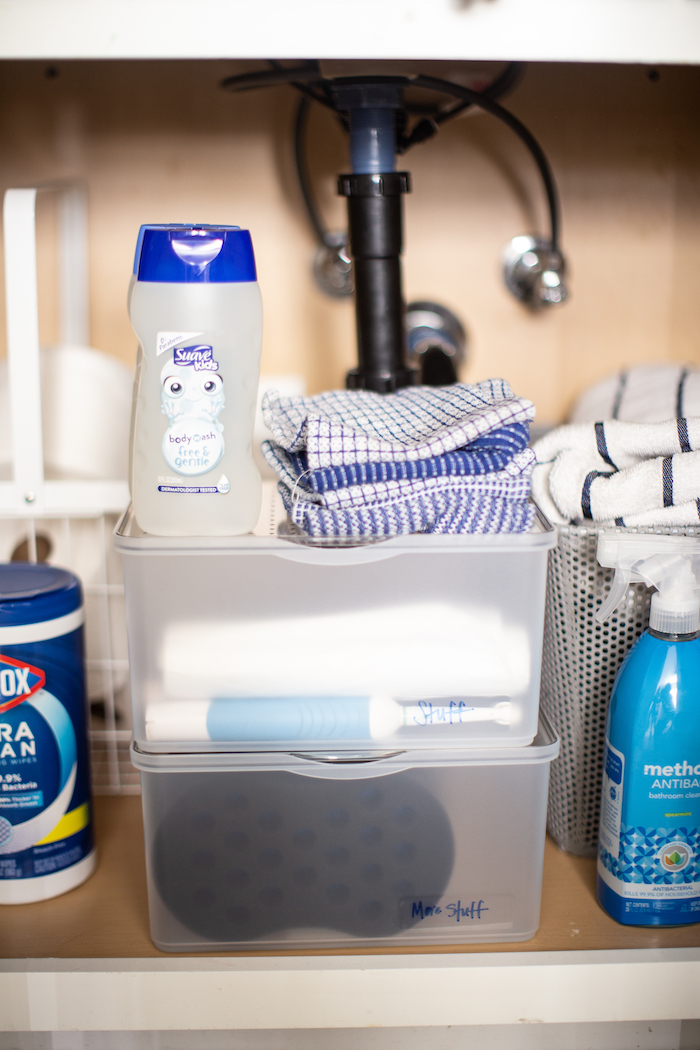 How to Organize Bathroom Cleaning Supplies